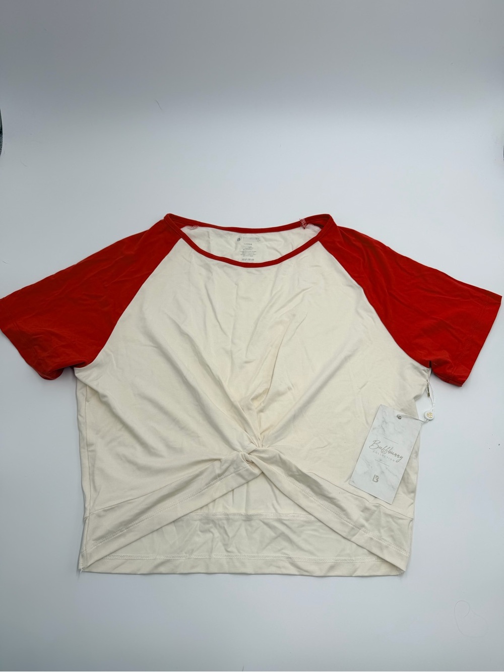 BuffBunny Women’s Knotty Front Raglan Crop Size Large Cream Red NWT